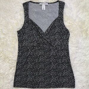 WHBM Sweetheart Neckline Sleeveless Top